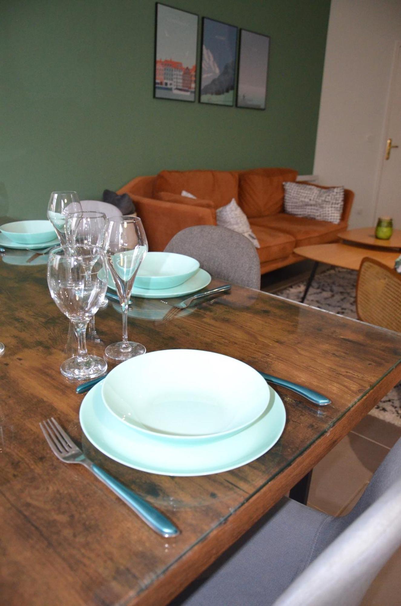 Le Cocon Troyen - 6-8P - 2 Parking Gratuits Apartman Troyes Kültér fotó